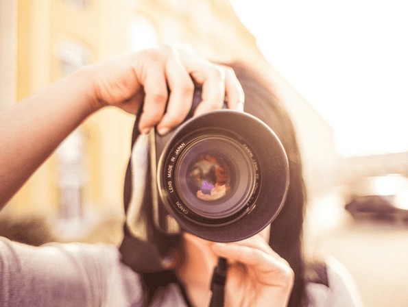 Woman photographer
