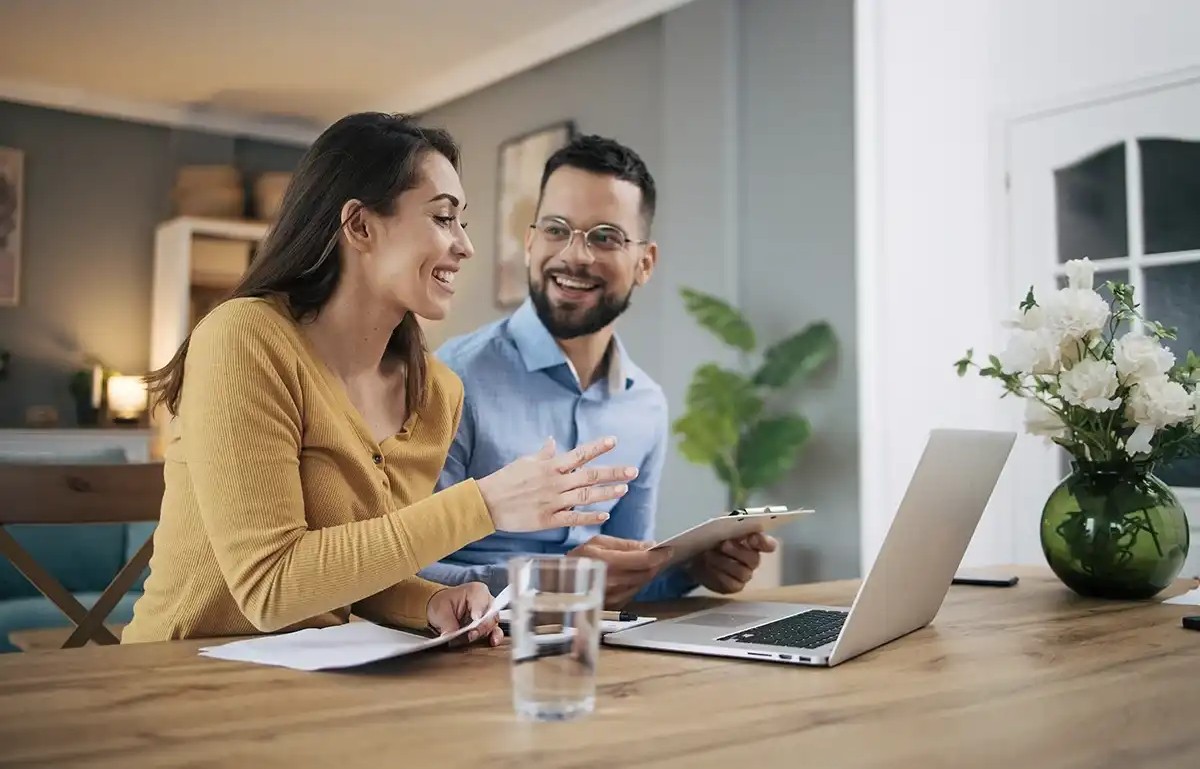 Is it Better to Get an Installment Loan or Line of Credit?