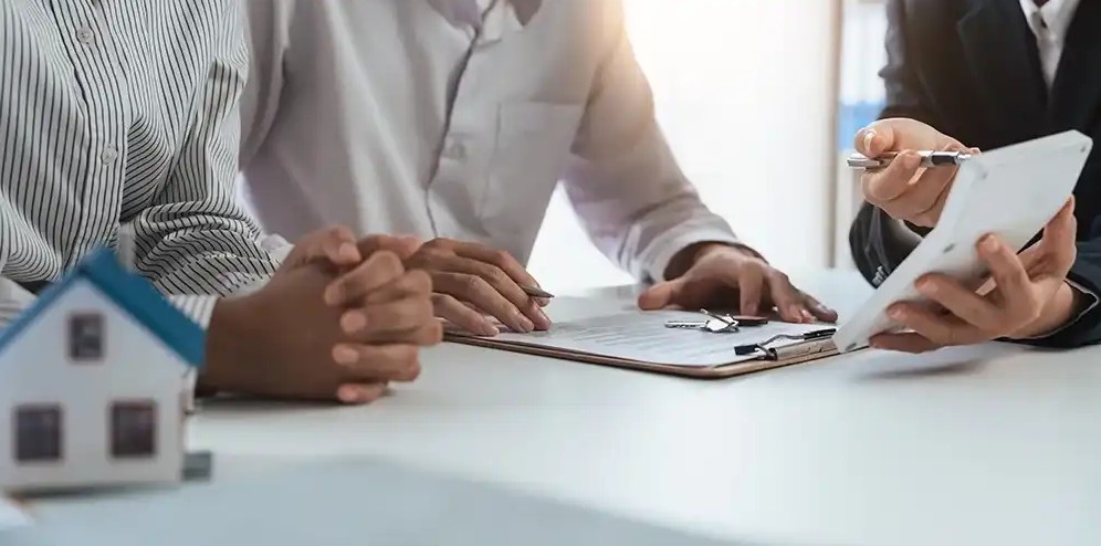 What Should You Be Looking for in a Lender?