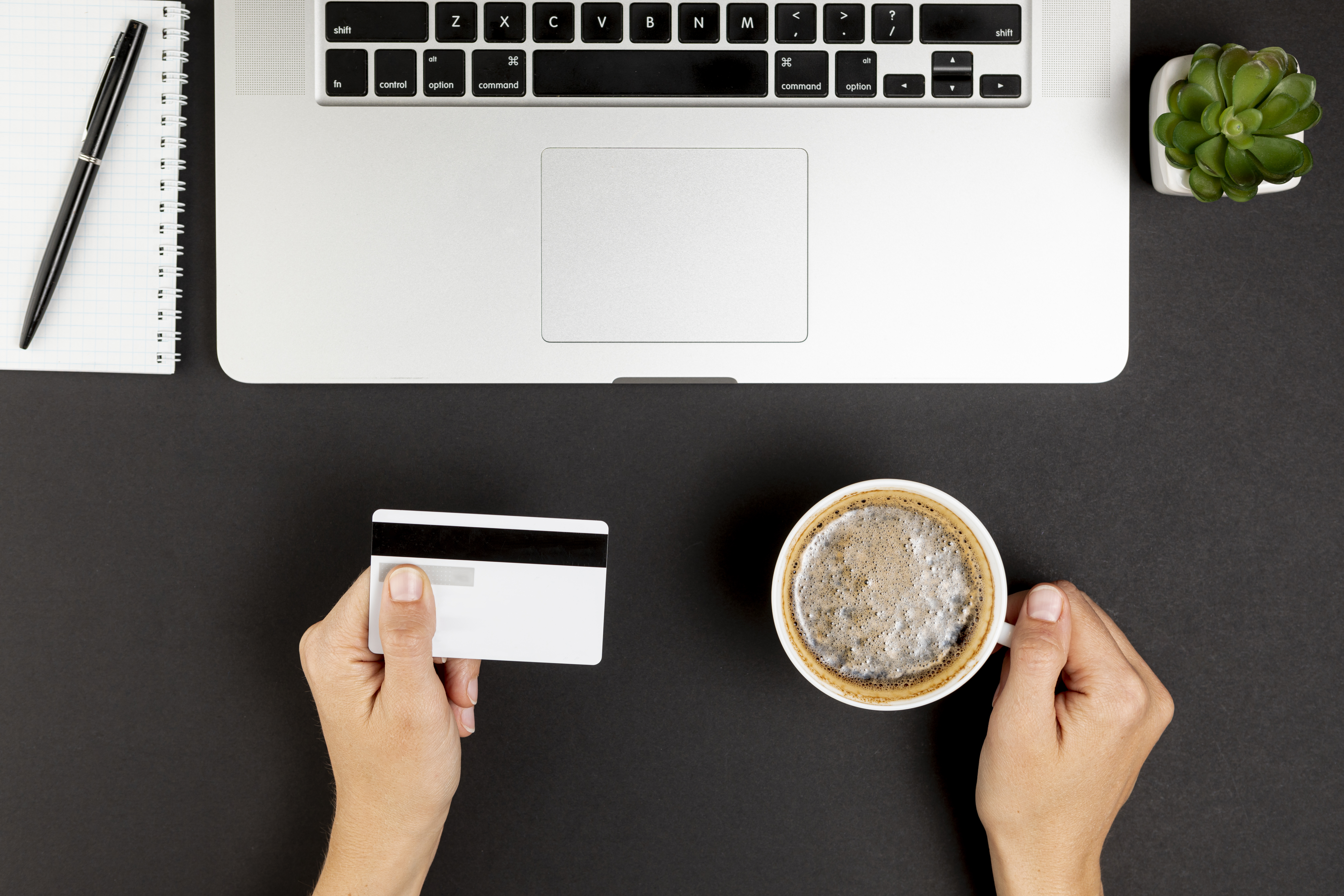 6 Ways to Protect Yourself from Identity Theft This Holiday Season