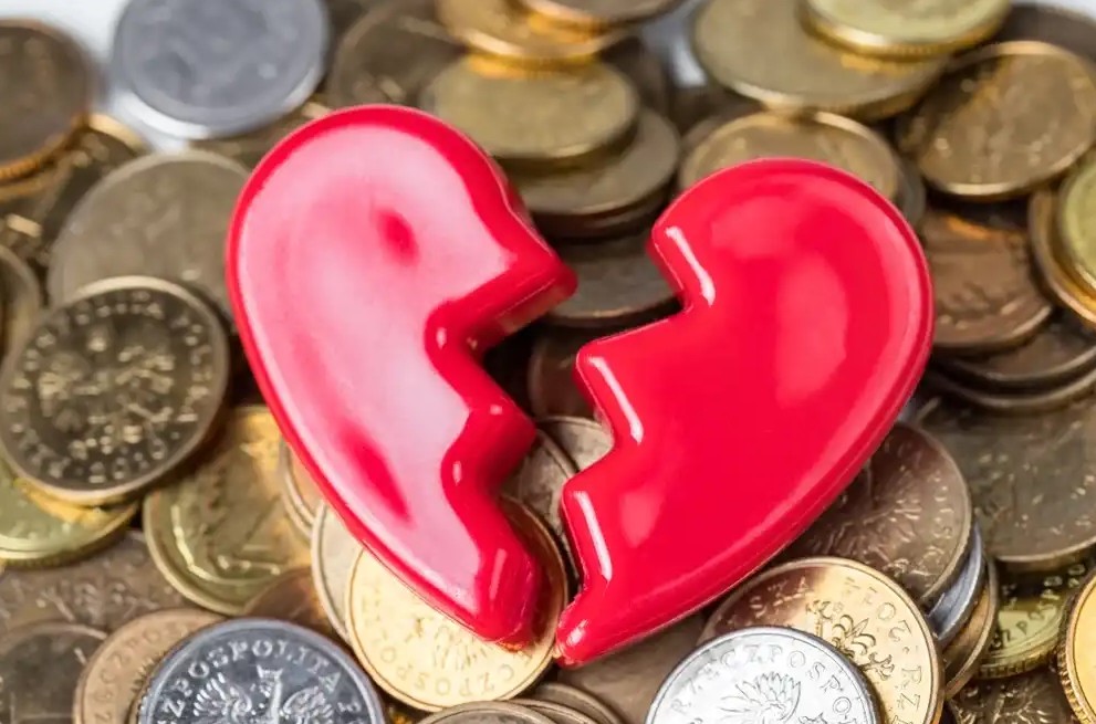 Tips for Managing Finances During a Divorce